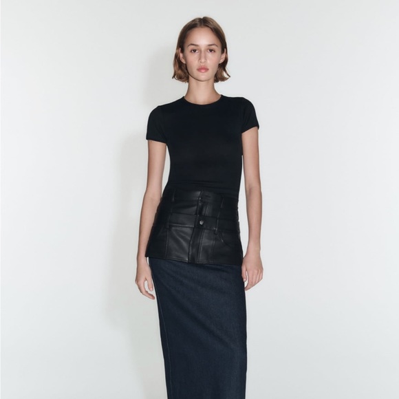 Zara minimal tshirt (3colors) - Picture 1 of 3